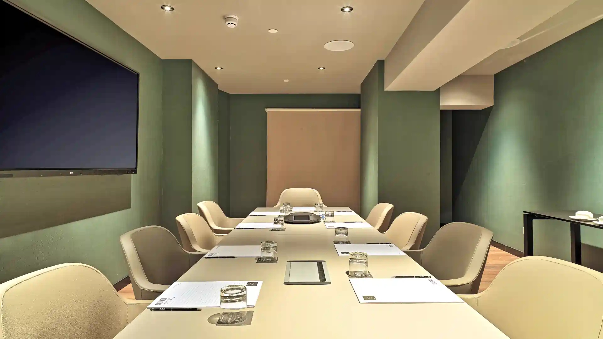 NYX Hotels - photoThumb_4