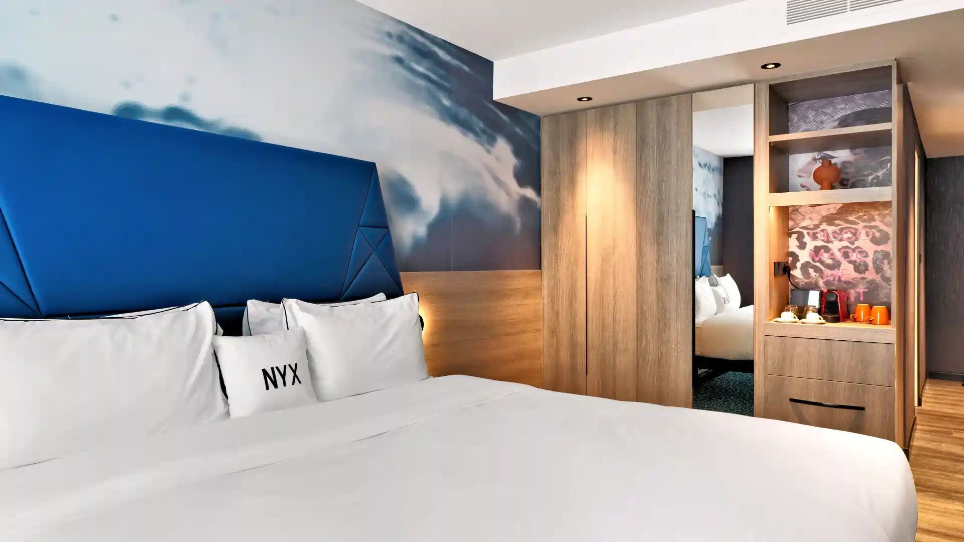 NYX Hotels - photoThumb_4